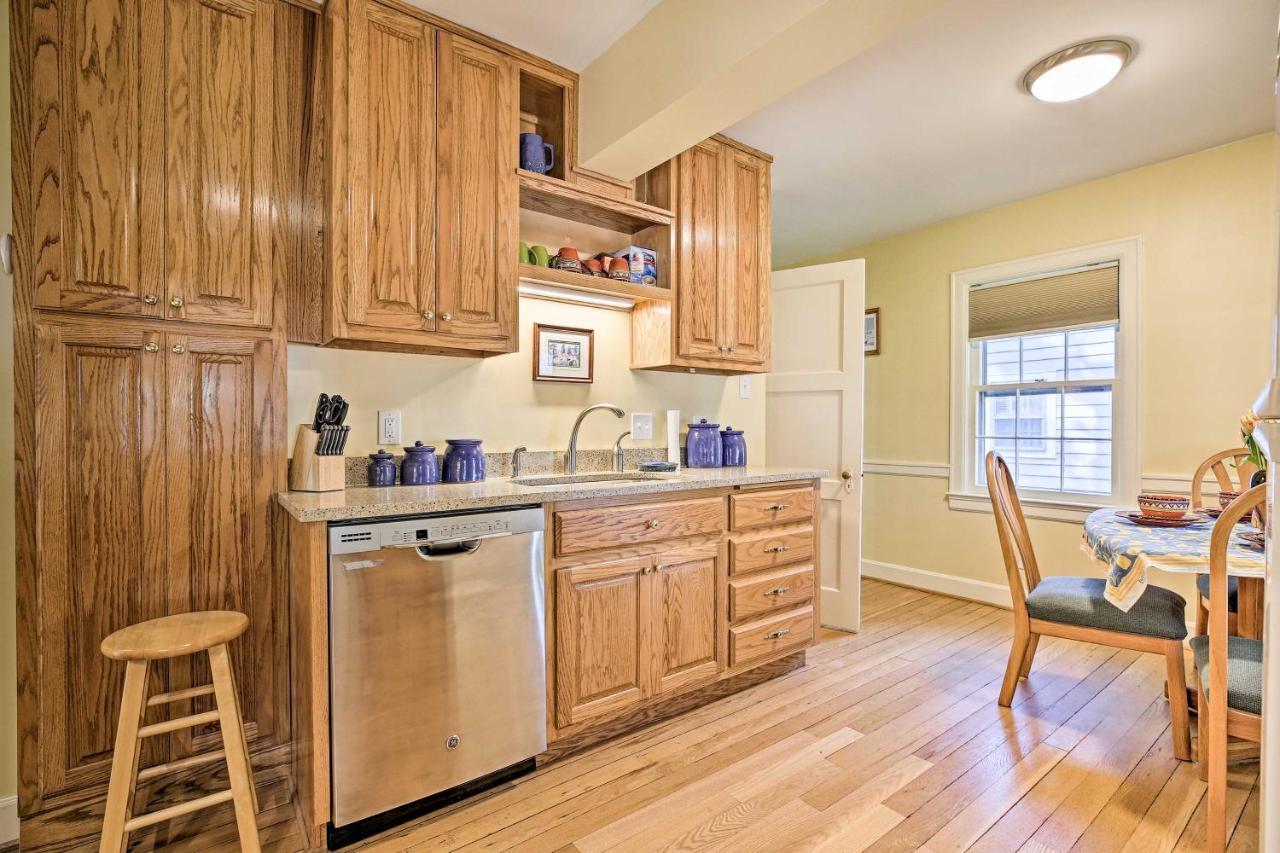 Lexington Getaway With Backyard Deck Less Than 2 Mi To Uk! Екстериор снимка
